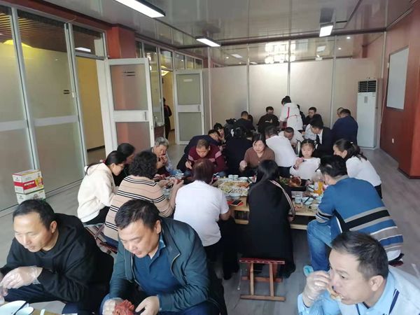 吃貨的福利！臨沂又添獨一味美食“牛千味醬牛骨”飯店開業(yè)了